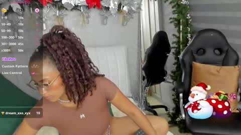  Emma Ferrary  online show from 28, 11, 2025