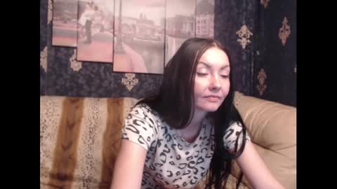 Snapshot of emmagoldx chatting on 12, 1, 2025 EmmaGoldX online show from 12, 1, 2025