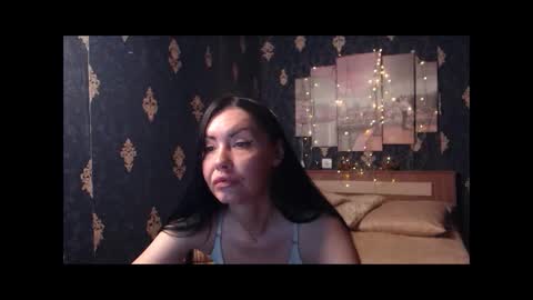 Snapshot of emmagoldx chatting on 19, 10, 2025 EmmaGoldX online show from 19, 10, 2025