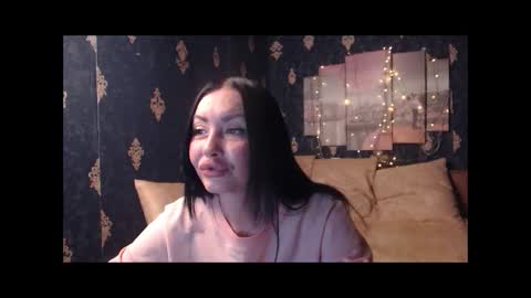 Snapshot of emmagoldx chatting on 2, 11, 2025 EmmaGoldX online show from 2, 11, 2025