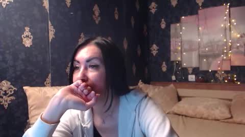 Snapshot of emmagoldx chatting on 9, 11, 2025 EmmaGoldX online show from 9, 11, 2025