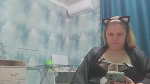 emmamelody online show from 17, 9, 2025