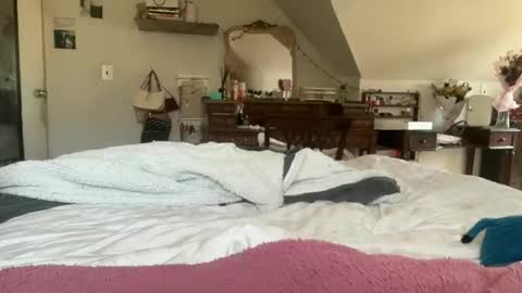 EmmaAngel online show from 29, 3, 2026