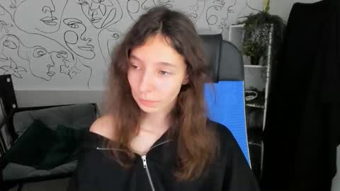 Snapshot of emmanuellbrown chatting on 7, 11, 2025 emmanuellbrown online show from 7, 11, 2025