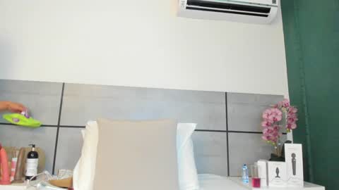  Emma  online show from 30, 12, 2024