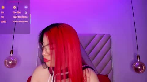 Snapshot of emmaswift1 chatting on 21, 10, 2025 Emma online show from 21, 10, 2025