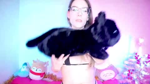 Snapshot of emmaterrestrial chatting on 29, 3, 2026 RH-NEGATIVE GREEN-EYED BAELIEN online show from 29, 3, 2026