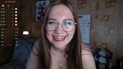 Snapshot of emmatiny chatting on 4, 12, 2024 Mia online show from 4, 12, 2024