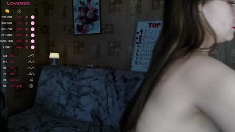 Snapshot of emmatiny chatting on 6, 12, 2024 Mia online show from 6, 12, 2024