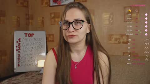 Snapshot of emmatiny chatting on 23, 2, 2025 Mia online show from 23, 2, 2025