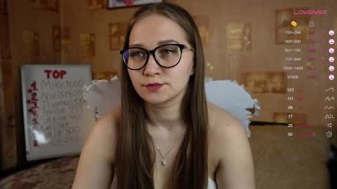 Snapshot of emmatiny chatting on 27, 2, 2025 Mia online show from 27, 2, 2025