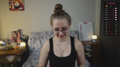 Snapshot of emmatiny chatting on 25, 9, 2025 Mia online show from 25, 9, 2025