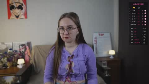 Snapshot of emmatiny chatting on 22, 11, 2025 Mia online show from 22, 11, 2025