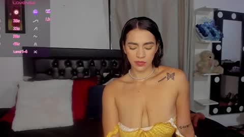 Snapshot of emmatop chatting on 24, 10, 2025 emmatop online show from 24, 10, 2025