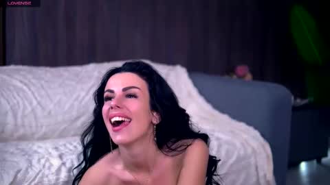 Emma online show from 19, 12, 2025