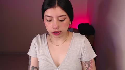 Snapshot of emmi_0 chatting on 14, 3, 2026 Emily Independent model online show from 14, 3, 2026