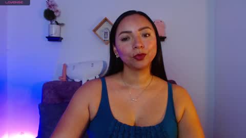 Emmi Cam online show from 10, 9, 2025