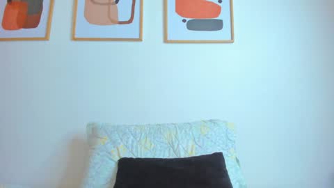 Emmi online show from 23, 1, 2025