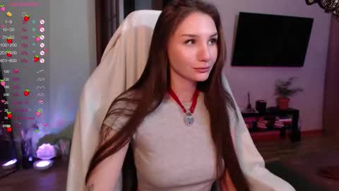 Snapshot of emmiclo chatting on 13, 11, 2025 Emily online show from 13, 11, 2025