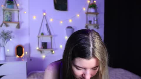 emmie_everly online show from 10, 10, 2025