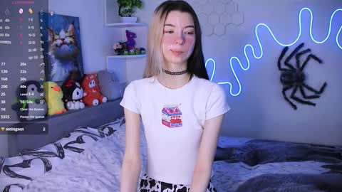 emmie_everly online show from 8, 2, 2026