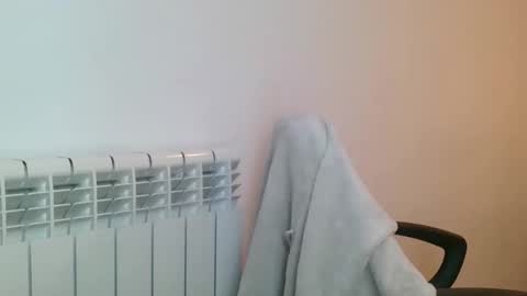 Snapshot of emmie_xxx chatting on 24, 10, 2025 emmie online show from 24, 10, 2025