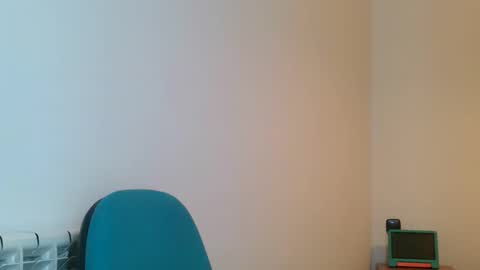 Snapshot of emmie_xxx chatting on 10, 11, 2025 emmie online show from 10, 11, 2025