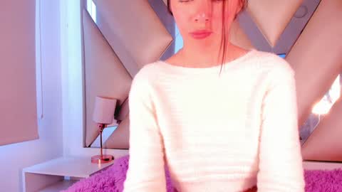Snapshot of emmily_evans_ chatting on 13, 1, 2025 emmily_evans_ online show from 13, 1, 2025