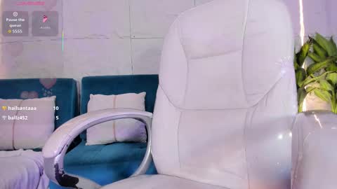 Emmily online show from 3, 2, 2026