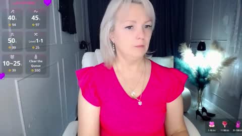 Snapshot of emmmam chatting on 14, 11, 2025 emmmam online show from 14, 11, 2025