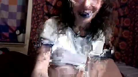 Emm online show from 12, 2, 2026