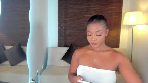 Snapshot of emmy_jacksson chatting on 19, 2, 2025 emmy_jacksson online show from 19, 2, 2025