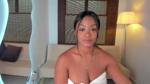 Snapshot of emmy_jacksson chatting on 12, 3, 2025 emmy_jacksson online show from 12, 3, 2025