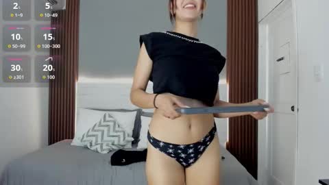 Snapshot of emmy_meadows chatting on 23, 10, 2025 Emmy online show from 23, 10, 2025