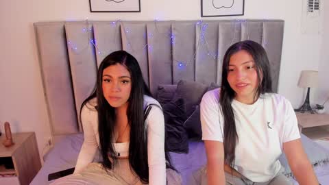 Emily  Laila  online show from 16, 1, 2025