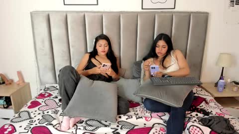 Emily  Laila  online show from 6, 3, 2025