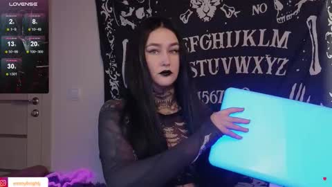 Emmy Bright     50  online show from 11, 10, 2025