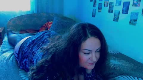 Snapshot of emmyxotty chatting on 31, 10, 2025 Emmy online show from 31, 10, 2025