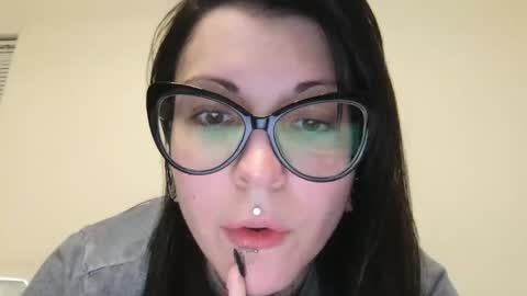 Snapshot of emofairy420 chatting on 19, 11, 2025 emofairy420 online show from 19, 11, 2025