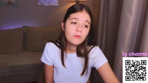 Snapshot of emory_john chatting on 16, 12, 2025 Emory John online show from 16, 12, 2025