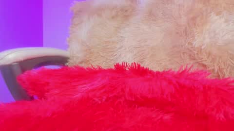 Emy online show from 25, 1, 2025