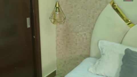 Snapshot of emy_rosse25 chatting on 28, 11, 2025 Emy online show from 28, 11, 2025