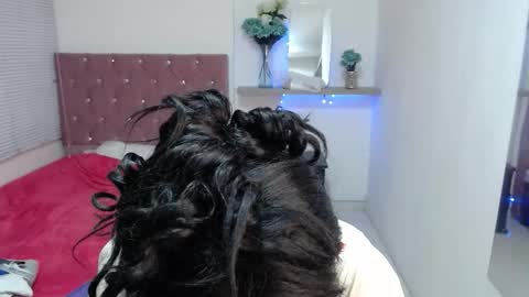 Snapshot of emyfuckhard chatting on 9, 10, 2025 emyfuckhard online show from 9, 10, 2025