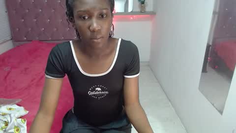 Snapshot of emyfuckhard chatting on 5, 11, 2025 emyfuckhard online show from 5, 11, 2025