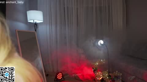 Snapshot of enchant_baby_ chatting on 16, 12, 2024 My name is Eva online show from 16, 12, 2024