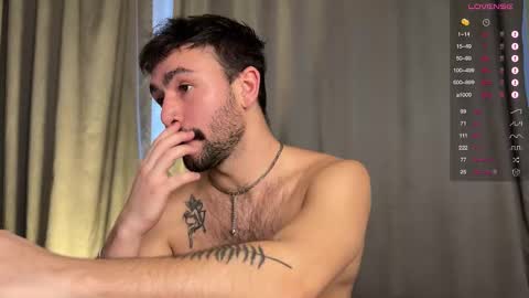 Snapshot of enen_glo chatting on 13, 11, 2025 Enen online show from 13, 11, 2025