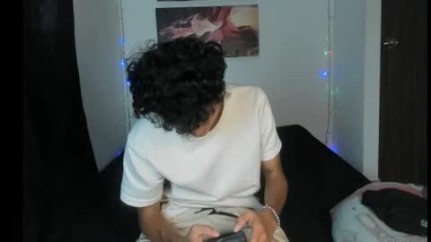 Salo online show from 4, 2, 2026