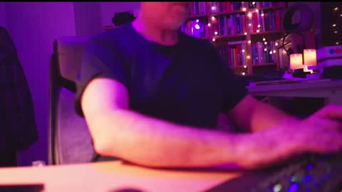 Snapshot of energybra chatting on 23, 2, 2025 uk online show from 23, 2, 2025