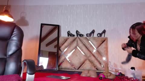 Engel online show from 5, 2, 2026