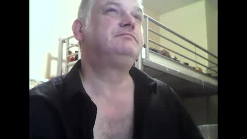 englishguysurrey online show from 18, 9, 2025